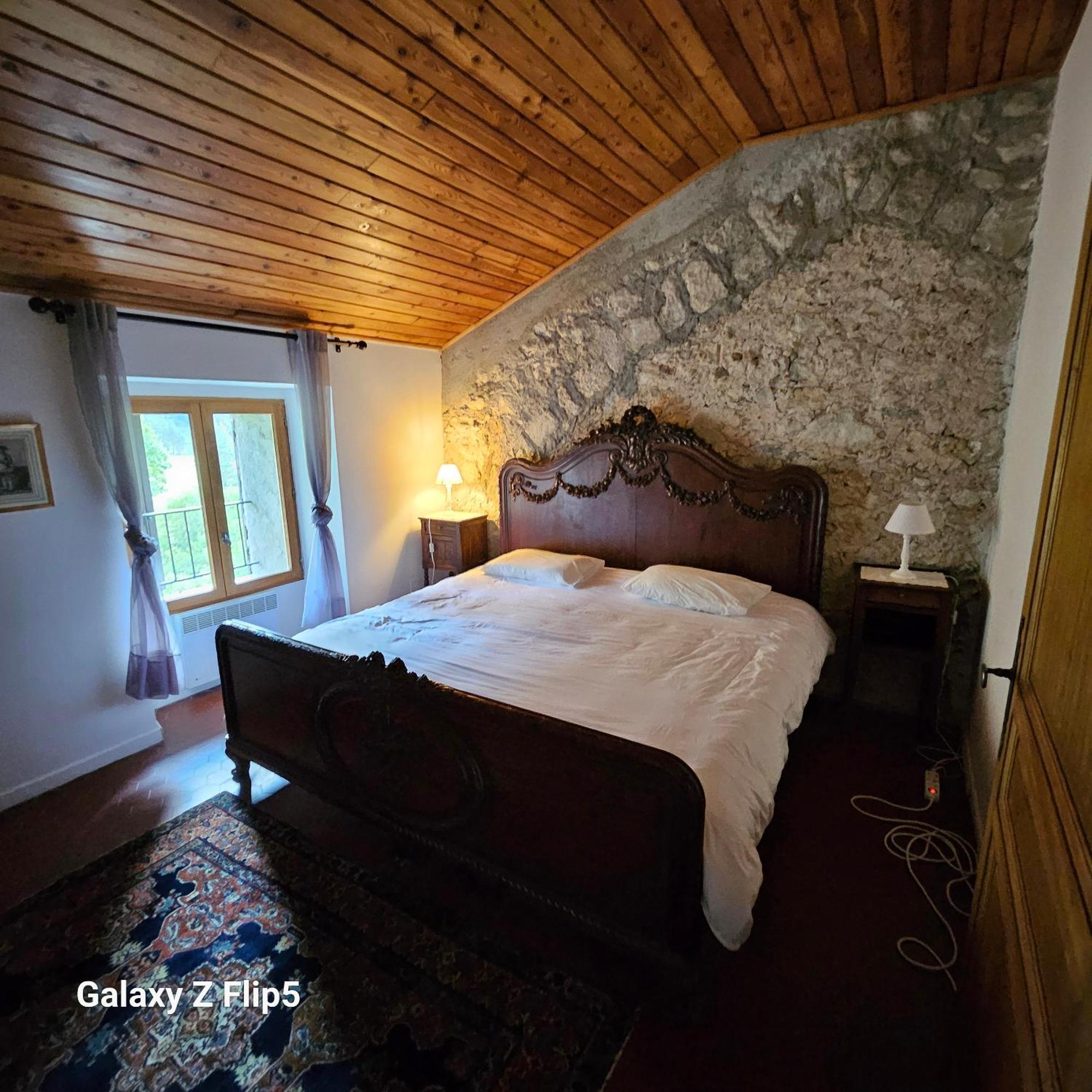 La Grande Maison Dans La Prairie Caille Exterior foto